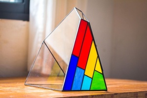 Terrarium artisanal en verre teinté arc-en-ciel, forme gé<span class=keywords><strong>om</strong></span>étrique irrégulière en forme de crête de glace, expédié dans le monde entier - Product Image 2