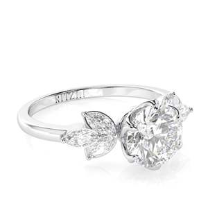 Round Cut Diamond Cluster <b>Set</b> Engagement <b>Ring</b> <b>For</b> <b>Women</b> - Product Image 5