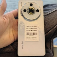 Vente en gros de téléphones mobiles Android 5G, qualité originale, écran de 6,78 pouces, batterie de 5100 mAh pour le smartphone Nubia Z60 S Pro