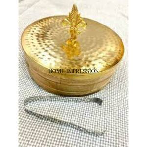 Dernier modèle arrivée Casserole Chapati en métal plaqué or de haute qualité à texture martelée et à l'aspect attrayant du fabricant indien - Product Image 1