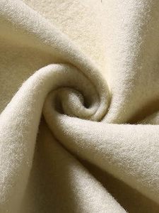 Sweat-shirt en molleton de qualité supérieure Cozy Up Ultra doux, durable et élégant pour chaque saison, parfait pour un confort décontracté et un style sans effort - Product Image 5