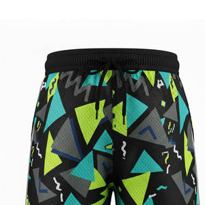 Shorts décontractés pour hommes en satin imprimé par transfert thermique, écologiques, à séchage rapide, en tissu respirant pour la course, la gym, le fitness et les sports d'équipe - Product Image 4