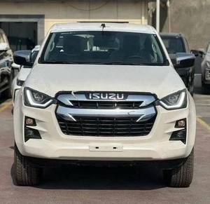 Isuzu D-MAX 2023 Impecable, Automático, Volante a la Izquierda, Interior Oscuro, Asientos de Tela, Neumáticos R19, Techo Solar, Faros Halógenos, 5 Asientos, Pantalla Táctil - Product Image 1