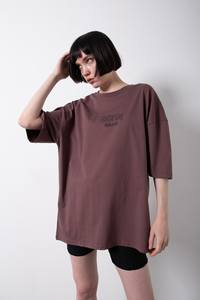 เสื้อยืดฮิปฮอปผู้หญิงสั่งทำพิเศษ คุณภาพสูง ขายส่ง ปริมาณมาก พิมพ์ลายด้านหน้าและด้านหลัง พรีเมียม ติดกระดุม ผ้าฝ้าย 100% สไตล์ลำลอง 180-280 GSM - Product Image 4