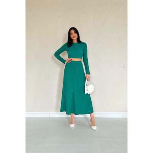 Conjunto de Blusa y Falda Verde con Rayas - Verde - Product Image 3