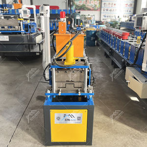 Machine de formage de gouttières sur mesure à haute productivité avec moteur à roulement et boîte de vitesses, contrôle PLC, découpe hydraulique - Product Image 3