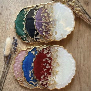 Ensemble de sous-verres en résine d'ange moderne écologique fait à la main, luxe géode agate avec paillettes dorées ou fleurs séchées - Product Image 4
