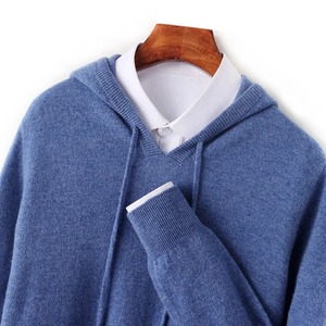 Ensemble sweat à capuche et sweat-shirt surdimensionnés en pure laine confortables pour hommes en noir uni pour le printemps et l'automne. - Product Image 2