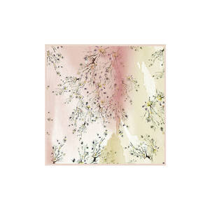 Écharpe carrée en soie d'été à motifs floraux en twill de polyester rose poudré - Product Image 1