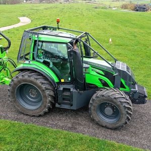 Cargador frontal compacto para una agricultura eficiente Compatible con la caja de cambios del motor de los tractores Kubota Massey Ferguson Valtra T120 - Product Image 5