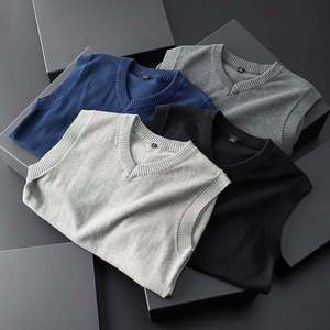 เสื้อสเวตเตอร์ไหมพรมคอวีผู้ชาย ผ้าขนสัตว์/แคชเมียร์ ขายส่ง แฟชั่น แขนกุด ฤดูหนาว สไตล์ลำลอง ปรับแต่งโลโก้ด้านหน้าได้ ป้องกันรอยยับ คุณภาพสูง - Product Image 4