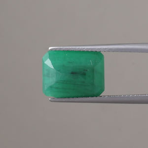 Esmeralda Natural Certificada IGI, Suelta, 4.43 Quilates, Corte Esmeralda Octogonal, 12x9mm, Tallada a Mano, Encerada/Aceitada, Pulida, Verde, Excelente Calidad - Product Image 3