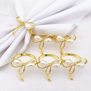 Argent avec perle arc Design rond de serviette accessoire de décoration de table élégant pour la maison salle à manger mariage et fête élégant et gracieux - Product Image 5