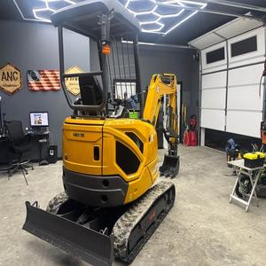 Mini Excavadora Multifuncional de 3 Toneladas de Alta Calidad, Precio Negociable, para Construcción y Agricultura - Product Image 2