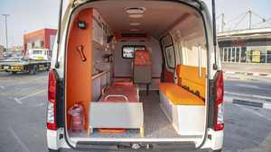 Ambulancia Toyota Hiace Usada, Motor de Gasolina Turbo V6 de 3.5L y 4 Cilindros, 4x4, Ambulancia Clínica Toyota Hiace de 3.0L, Furgoneta - Product Image 2