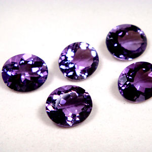 Qualité d'exportation 100% Améthyste violette naturelle Pierre précieuse en vrac de haute qualité dans toutes les tailles de formes pour la fabrication de bijoux Améthyste Vente en gros - Product Image 1