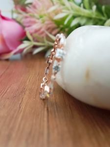 Anillo de Compromiso y Boda para Mujer, Certificado, con Diamante Moissanita Cultivado en Laboratorio, Corte Esmeralda, 2.0 CT, VVS, Oro Blanco Sólido de 14K - Product Image 3