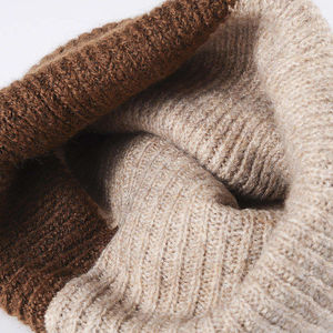 Gorro de Invierno 100% Lana Merino, Tejido con Logotipo de Diseñador en Relieve, Puño, Diseño de Calavera, Estampado de Puntos, Jacquard para Viaje - Product Image 5