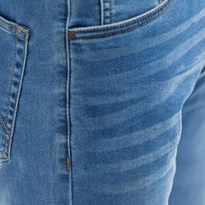 Shorts Bermuda Homme en Toile Bleue Unie Taille Mi-Haute avec Poches, Fermeture Boutonnée, Style Décontracté, Tissu en Coton Tissé Respirant et Confortable - Product Image 6
