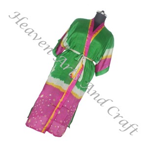 Bohemio indio hecho a mano Vintage seda Sari Floral impreso ropa de dormir Albornoz Maxi vestido étnico playa verano venta al por mayor KL010 - Product Image 4