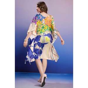 Whispering Colors Kaftan corto de satén suave para mujer con juego de impresión digital - Product Image 3