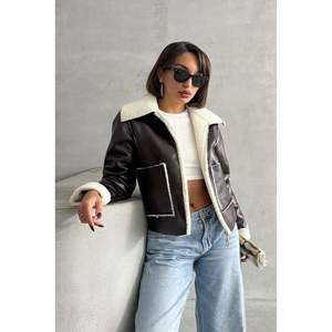 Chaquetas de Cuero Laminado con Cierre para Mujer, Producto al por Mayor - Product Image 5