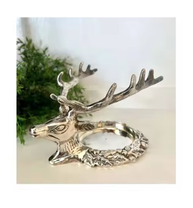 Bougeoir en métal doré fait à la main pour la maison, les fêtes et la décoration de luxe à un prix abordable - Product Image 6