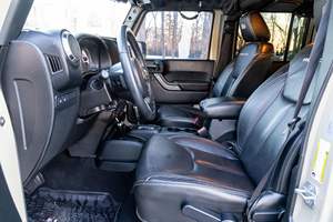 Jeep Wrangler Unlimited Rubicon 4x4 AEV 2017 Usado, Conversión Hemi V8 de 5.7 Litros, 4WD, Color Gobi Tan, Modificaciones Extensivas - Product Image 5