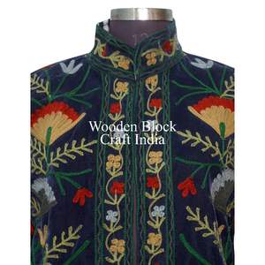 Chaqueta Bordada Suzani Hecha a Mano, Estilo Terciopelo, Diseño Floral Multicolor, Abrigo Boho, Inspiración Vintage, Moda Étnica - Product Image 2