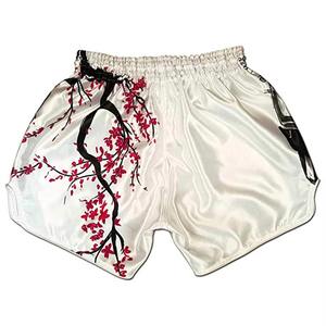 2025 pantalones cortos MMA personalizados para hombres patrón sólido Casual pantalones cortos en blanco teñido liso a precio razonable al por mayor en línea - Product Image 3