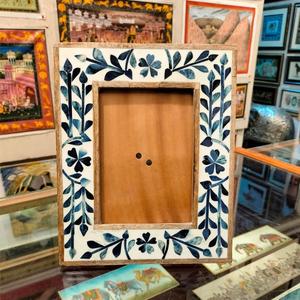 Cadre photo artistique en incrustation d'os fait à la main - Product Image 2