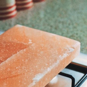 High Quality Wholesale Himalayan Salt Cooking Slab Plates Tray Square Shape Salt Block for BBQ Grill Carved Technique - Product Image 2