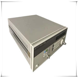 Générateur de signaux haute fréquence Agilent 83711B 20G utilisé avec une forme d'onde sinusoïdale - Product Image 4
