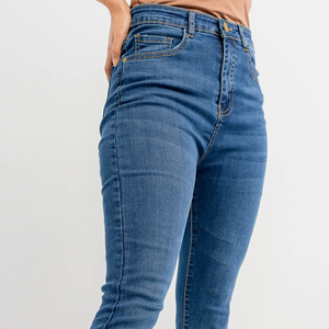Nouveauté Pantalons en jean décontractés de rue pour femmes Coupe skinny Couleurs et tailles personnalisées 100% coton - Product Image 3