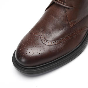 Botines Clásicos de Gamuza con Suela Antideslizante y Plantilla Acolchada para Oficina y Reuniones de Negocios - Product Image 4