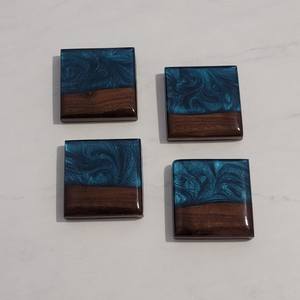 Sous-verres de table artistiques en bois et résine, ensemble de sous-verres ronds à deux tons faits à la main, sous-verres en pierre durables et élégants - Product Image 2