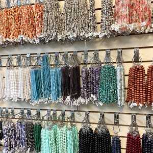 Lote de cuentas de piedras preciosas mixtas de todo tipo, 100 hebras, fabricación de joyas sueltas, cuentas, piedras preciosas curativas, precio al por mayor - Product Image 4