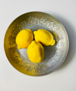 ชามโลหะทำมืออลูมิเนียมสีเงินอุปกรณ์รับประทานอาหารที่ยั่งยืนสำหรับการแสดงผลในห้องครัวที่บ้าน - Product Image 1