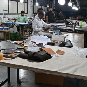 Manufacturer Custom Suede Leather Hobos Ladies Luxury <b>Handbag</b> Trending Hobo Bags Large Capacity Women Stylish Hobo <b>Handbags</b> - Product Image 6