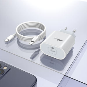 ADAPTATEUR DE TÉLÉPHONE MOBILE 20W PD 3A Adaptateur AVEC CÂBLE TYPE-C à TYPE-C TC-123-C Blanc - Product Image 3