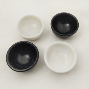 ชามหินอ่อนสีขาวทรงกลมที่ทำเสร็จแล้วอย่างประณีตวางลงบนพื้นหลังที่เป็นกลางเพื่อแสดงความสง่างามแบบมินิมอล - Product Image 4