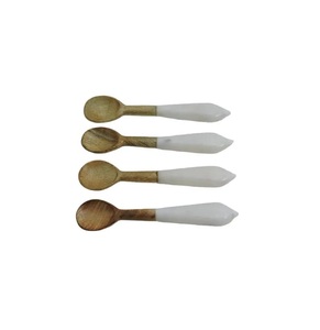 Cuchara de Madera Personalizada al por Mayor, Excelente Calidad para Cenas en Casa, Cuchara de Alta Calidad Hecha a Mano - Product Image 5