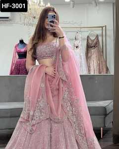 Vêtements ethniques indiens de qualité supérieure en georgette ornée de magnifiques doris scintillants fonctionnant avec le Heavy Cancan Lehenga Choli pour femme - Product Image 4