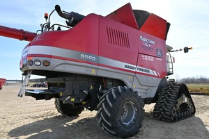 เครื่องเกี่ยวนวด9560 4WD แมสซีย์เฟอร์กูสัน - Product Image 4