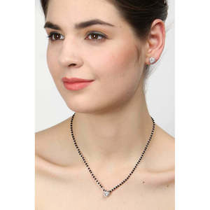 Compre un Conjunto de Mangalsutra de Plata Pura, Joyería Fina con Diamante de Corte Esmeralda Chapado en Oro, para Regalo de Boda o Fiesta para Esposa - Product Image 5