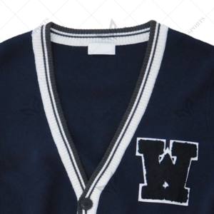 Cárdigan de club personalizado con logotipo bordado en el pecho, insignia con aplique en W, 100% lana merino, lavado a mano, ajuste regular, puños acanalados a rayas - Product Image 5