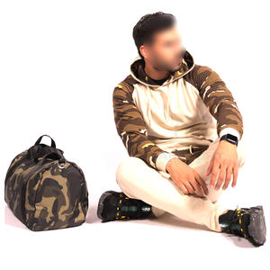 Meilleures ventes de survêtements d'entraînement doux au toucher, imprimé et personnalisé, de haute qualité et au design unique pour hommes - Product Image 5