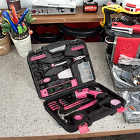 Kit d'outils domestiques manuels OEM 35 pièces rose avec grattoir pour femmes, idéal pour la réparation et l'entretien DIY, avec mallette de transport