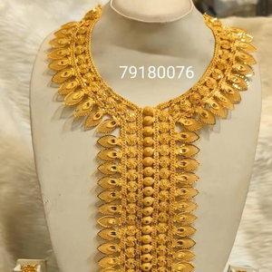 Ensemble de colliers vintage Dubai en laiton plaqué or avec diamants Cadeau d'anniversaire de mariage classique pour les femmes Zircon Pearl Strand Alloy Main - Product Image 1