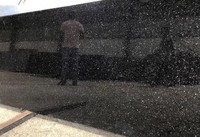 Grande dalle de granit noir Galaxy à finition antique, haute résistance, design moderne, application pour villa, exportée par Vinayak Exports